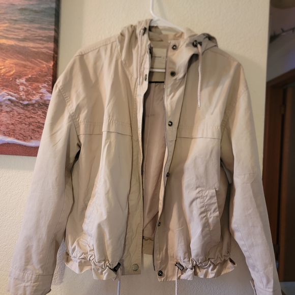 Lucky Brand Jackets & Blazers - Lucky Brand Light Tan Hooded Windbreaker
